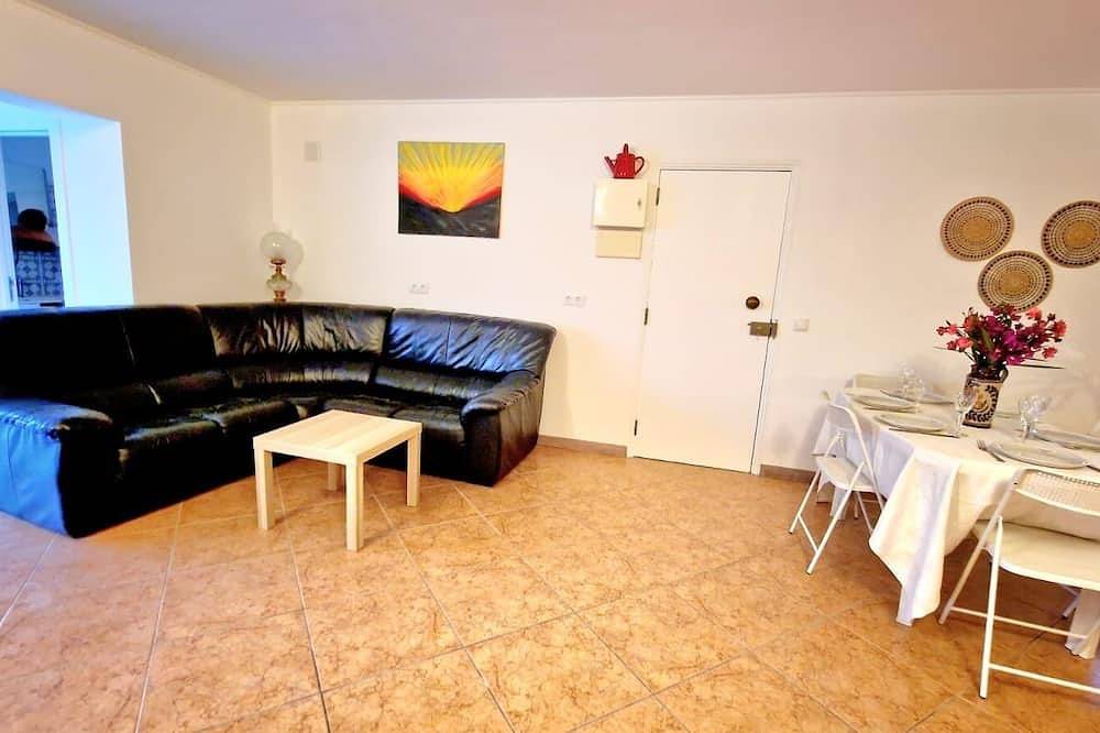 Do you dream of waking up to the soothing sound of the waves,,,? in Ilha de Faro, Faro