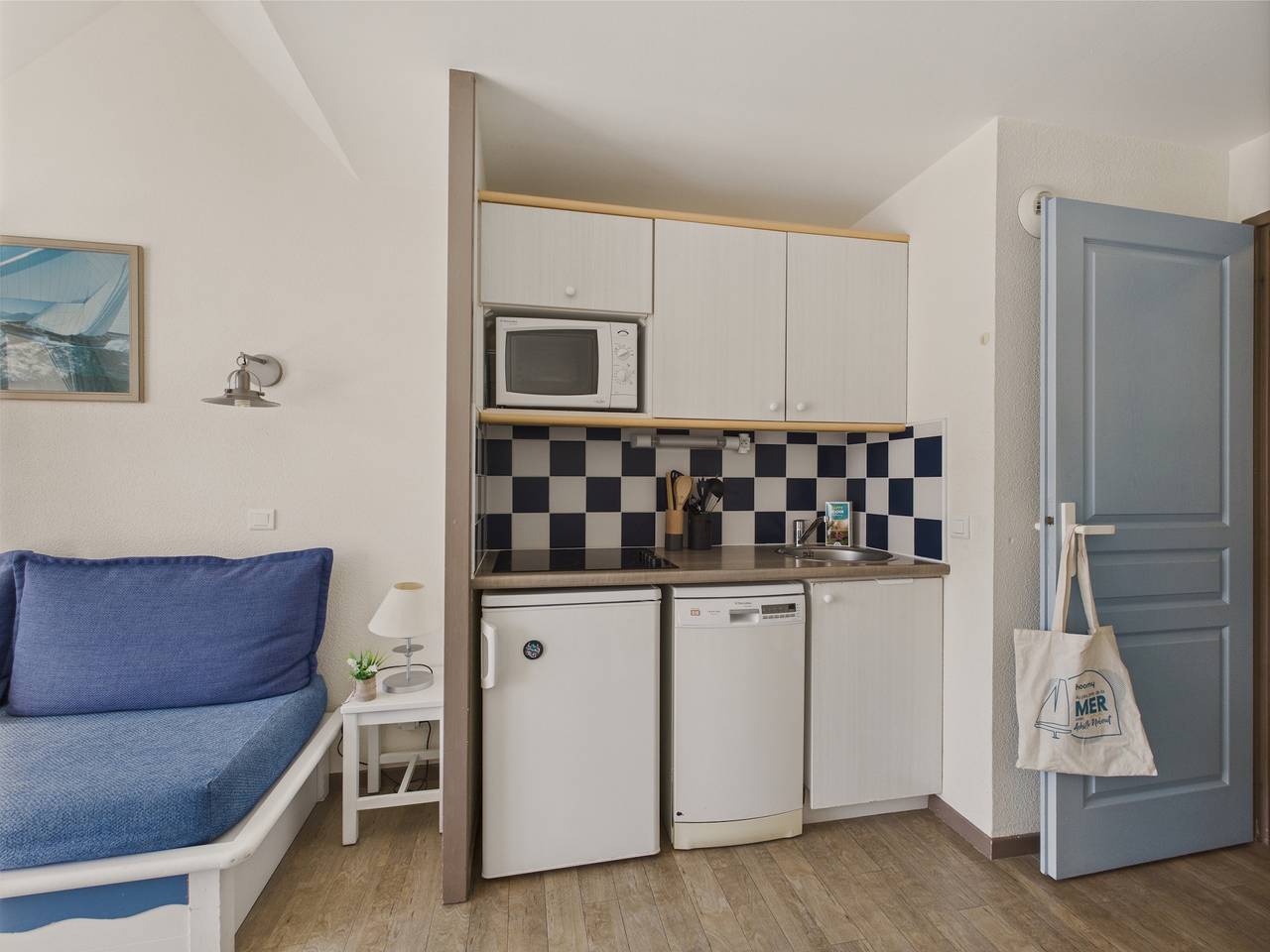 Appartement entier, Balcon vue mer et piscine pour 4 personnes in Fouesnant, Côte de Cornouaille