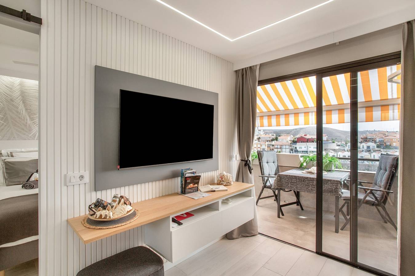 Appartement entier, Appartement de vacances 'Estrella Del Mar Vista Al Puerto' avec vue sur la mer in Arguineguín, Grande Canarie du Sud