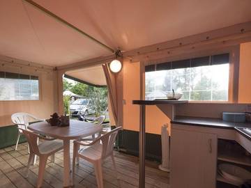 Tente pour 4 Personnes dans Pamiers, Ariège, Photo 2