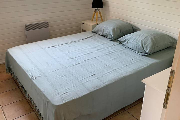 Chalet pour 6 personnes, avec balcon ainsi que jardin et piscine à Gassin - 2