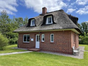 Vacation Rental for 6 Guests in Vollerwiek, Nordseeküste, Picture 1