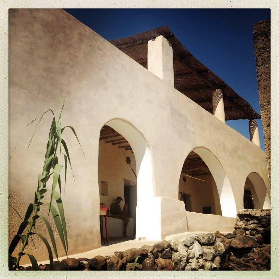 Casa 3 archi in Alicudi