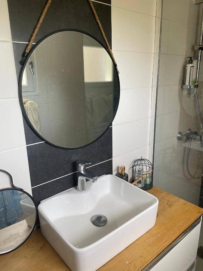 Location de vacances pour 9 personnes, avec vue ainsi que terrasse et jardin à Bozouls - 3