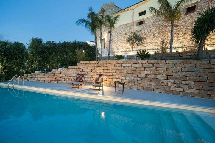 Apartamento vacacional entero, Apartamento de vacaciones para 6 personas con terraza in Buseto Palizzolo, Provincia de Trapani