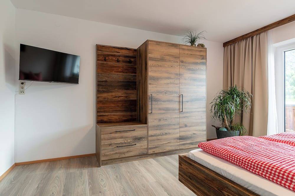 Ganze Wohnung, Ferienwohnung am Bauernhof, nur 2,5 km zum See in Walchsee, Kaisergebirge