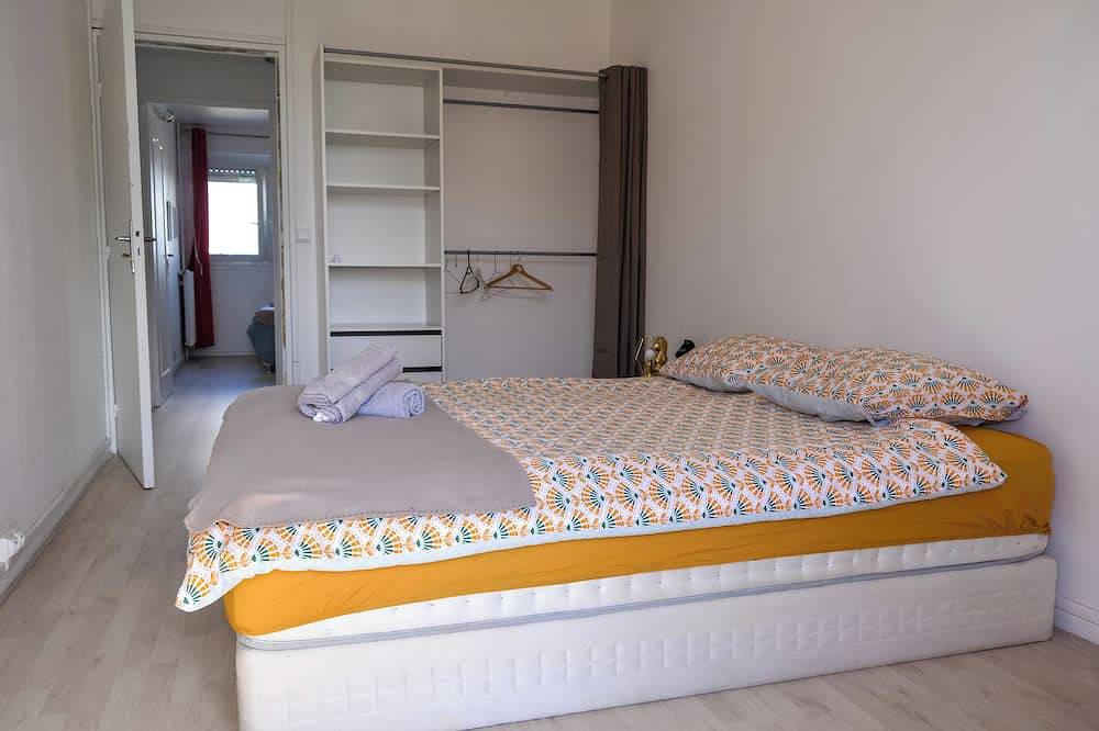 Appartement entier, Appartement spacieux proche de Paris et l'aéroport Charles De Gaulle in Sevran, Seine-Saint-Denis