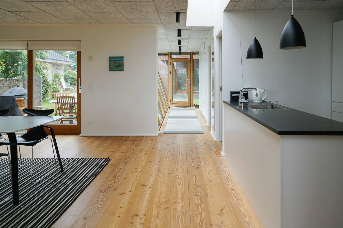 Ausblicke auf die Bucht von Aarhus von der charakteristischen Architektur aus in Egå, Djursland