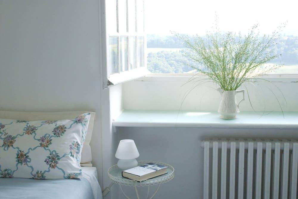 Domaine viticole sur le domaine du Clos Mirabel, pour 6-9 personnes in Jurançon, Béarn