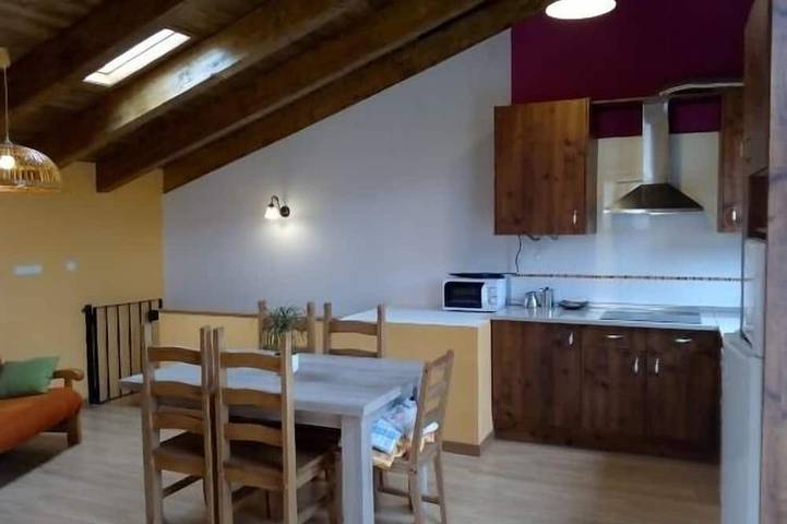 Casa rural para 4 personas, con jardín y balcón - 1