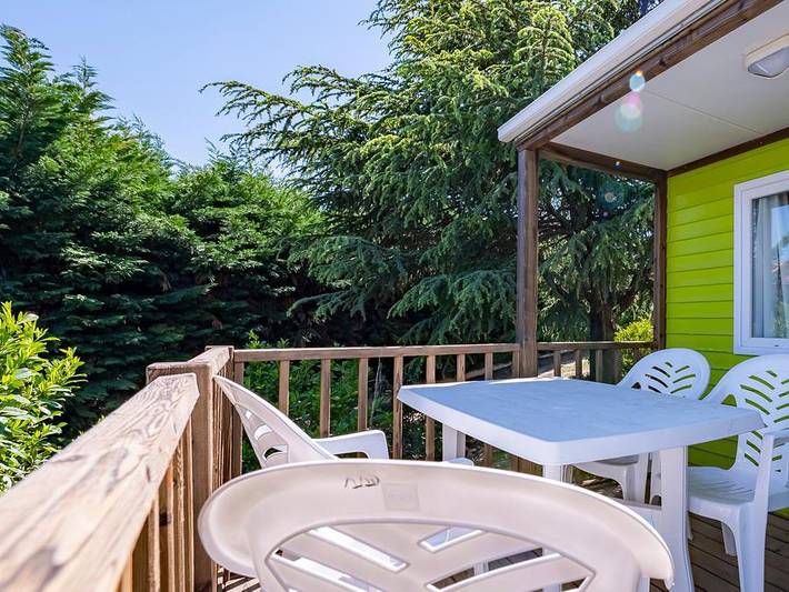 Mobil home pour 3 personnes, avec bassin pour enfant