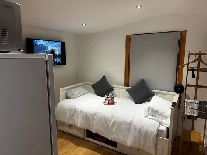 Log cabin for 2 people in London