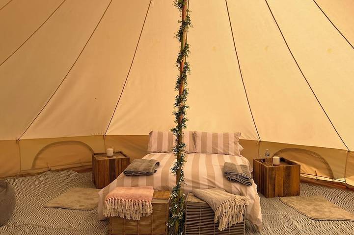 Luxury Bell Tents with beautiful views in Northamptonshire