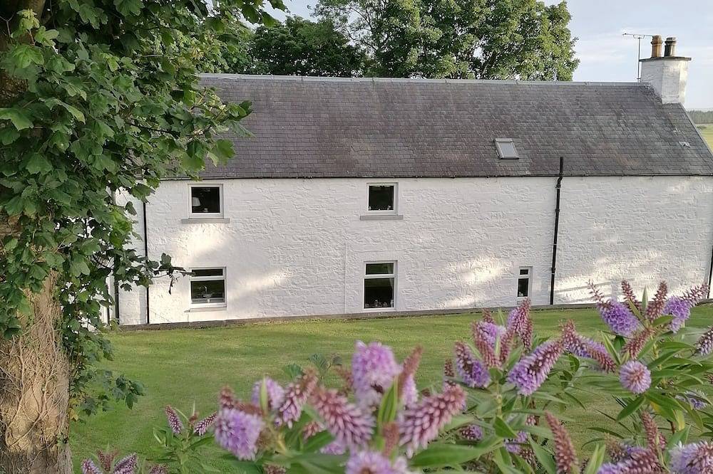 Dairy Cottage East Challoch Farm in Dumfries and Galloway