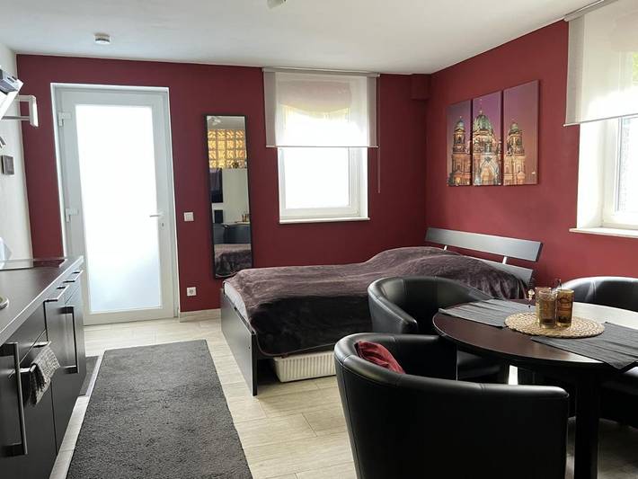 Ferienwohnung für 3 Personen, mit Whirlpool und Garten in Berlin