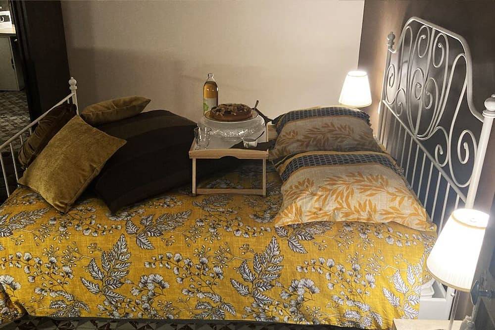 Apartamento entero, 5 minutes from the Avignon sud freeway exit, Mas du Gros Vincent in Vaucluse. in Caumont-sur-Durance, Vaucluse