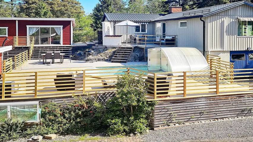 Ferienhaus für 9 Personen, mit Pool und Sauna sowie Terrasse - 1