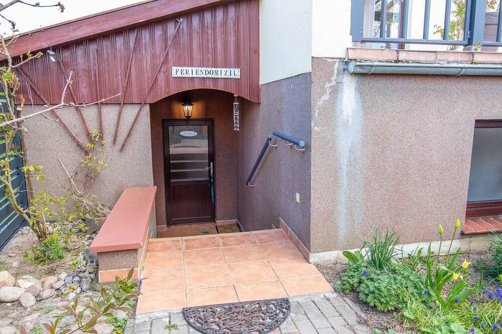 Ganze Wohnung, Ferienwohnung in Stahlbrode - Ferienwohnung in Sundhagen, Stralsund Umland