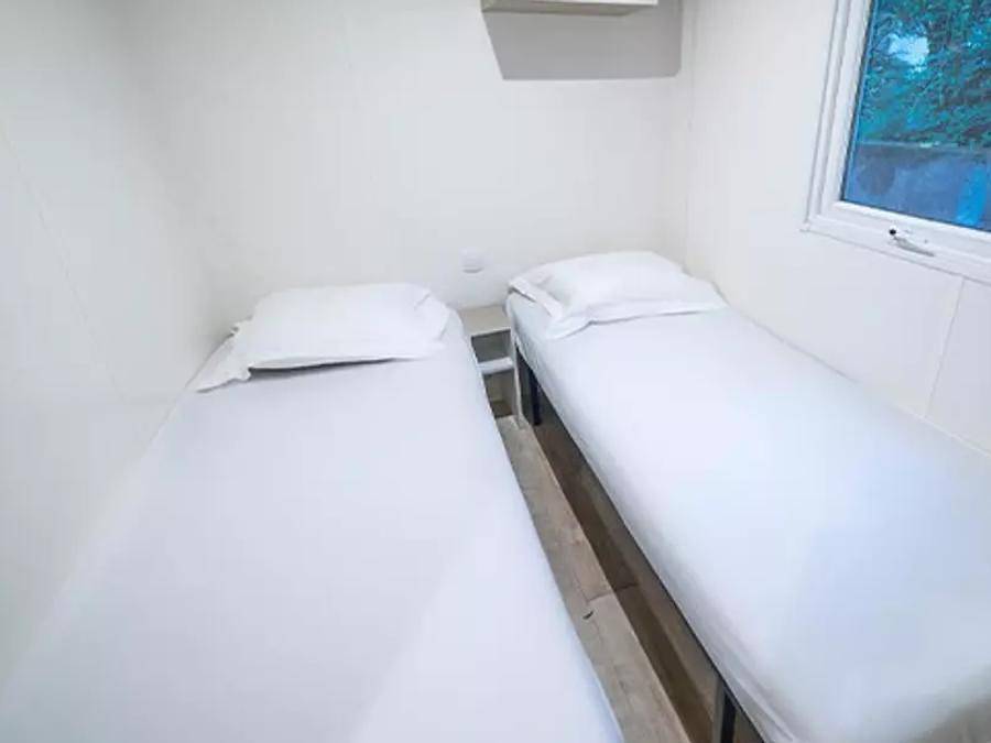 Camping Lou Pignada  - Mobilheim 6 personen - Mobilheim | Comfort | 3 Zi. | 6 Pers. | Einfache Terrasse | Clim. in Messanges, Côte d’Argent