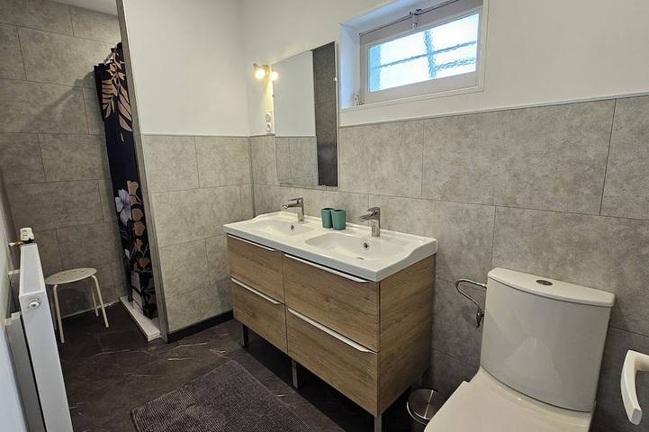 Gîte pour 5 personnes, avec piscine, animaux acceptés à Saint-Aubin-le-Monial - 4