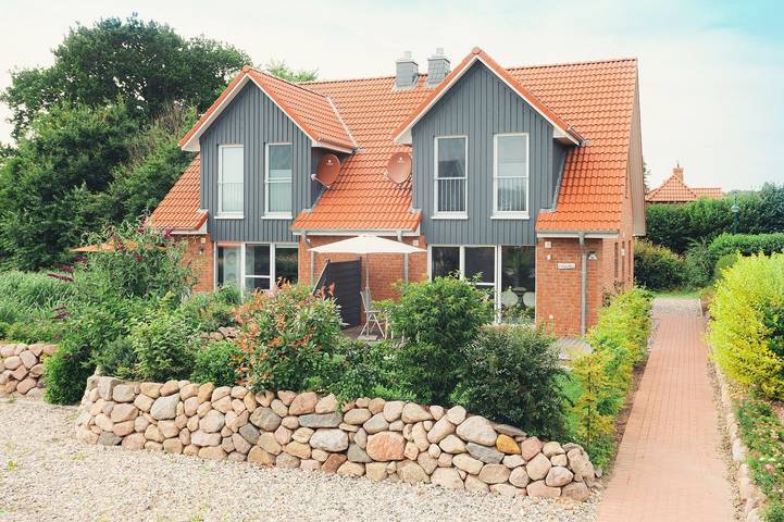Ferienhaus für 6 Personen, mit Terrasse und Garten sowie Sauna und Ausblick in Hohwacht
