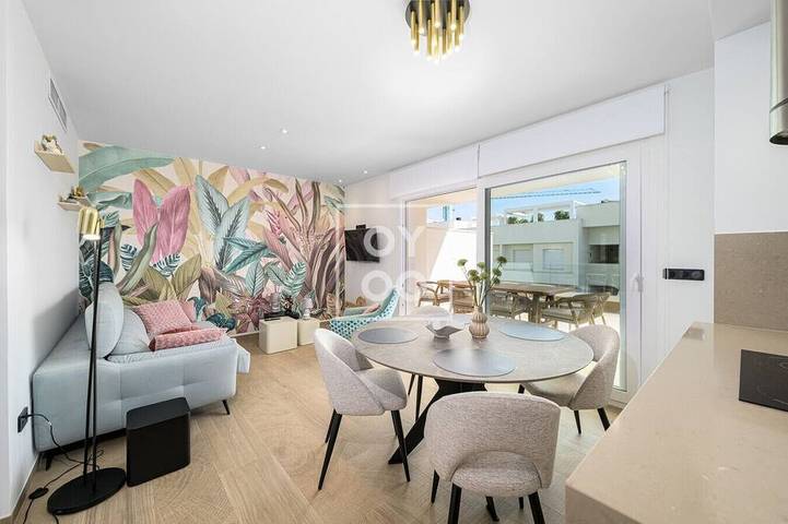 Chalet para 4 personas, con balcón y jardín en Algorfa