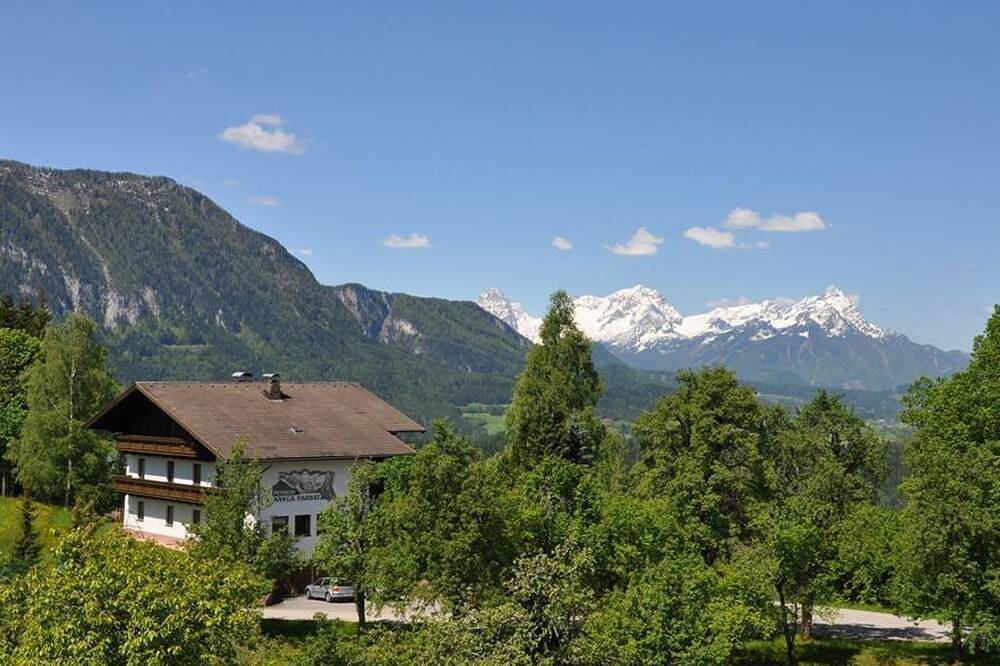 Family room with shower, Wc - Pension Nanga Parbat in Spital am Pyhrn, Steyr-Kirchdorf region