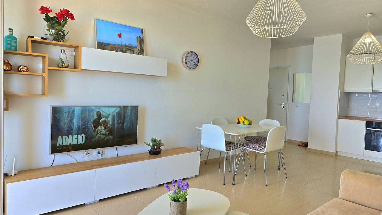 Geheel vakantieappartement, Vakantieappartement voor 4 personen met balkon in Durrës (stad), Albanië