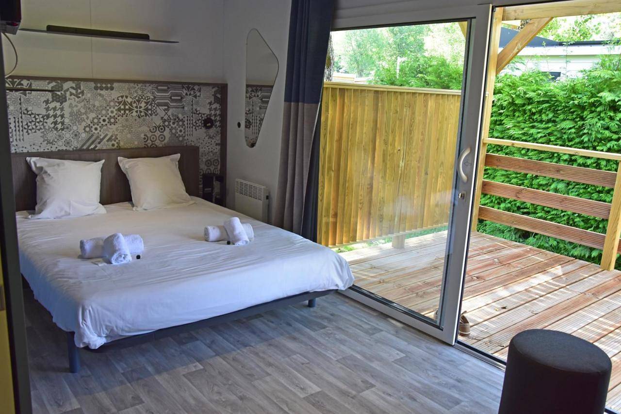 Hôtel Lodge du Lac Chambon in Murol, Parc naturel régional des Volcans d'Auvergne