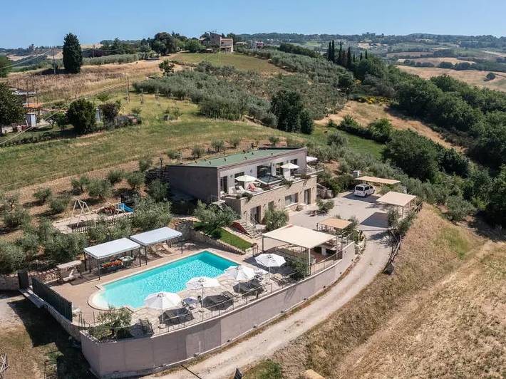 Maison 16 Personnes in Todi, Province de Pérouse