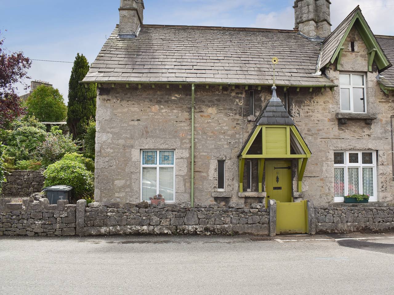 Holiday Rental for 5 People in Arnside, Cumbria