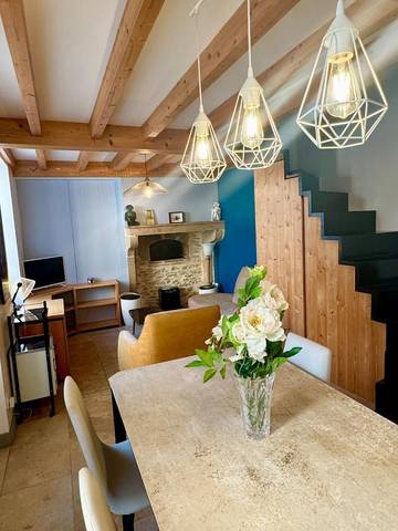 Gîte pour 2 personnes, avec terrasse à Fixin
