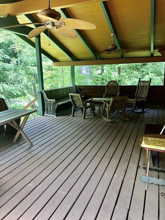 Log Cabin for 6 Guests in Catskill Mountains, Ulster County