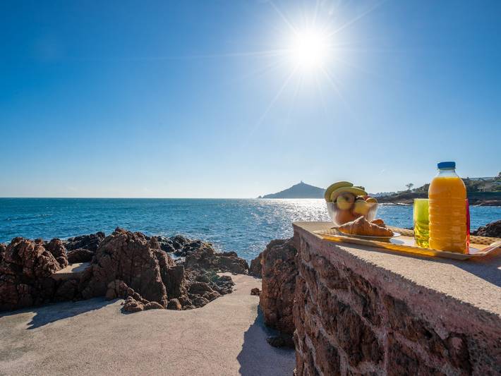 Location de vacances pour 8 personnes, avec jardin et terrasse à Saint-Raphaël - 4