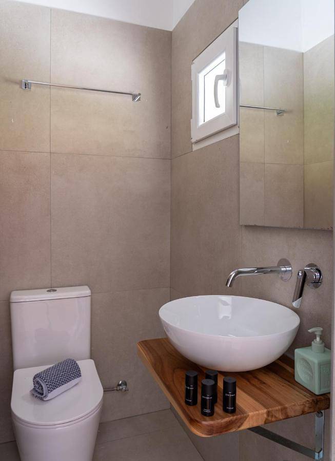 Jimmy's Guest House Skiathos in Sporadi