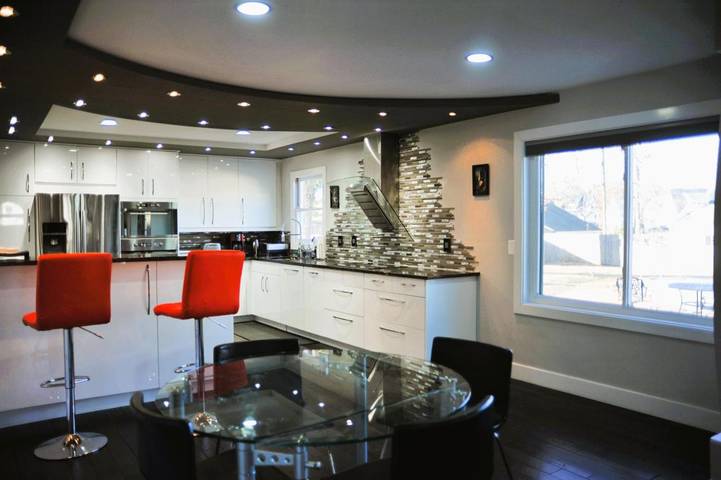 Chalet para 8 personas, con piscina además de jardín y jacuzzi en Virginia