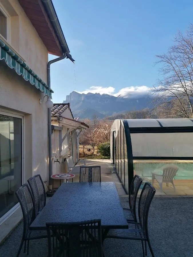 Chambre d’hôte pour 5 personnes, avec jardin ainsi que piscine et vue - 1