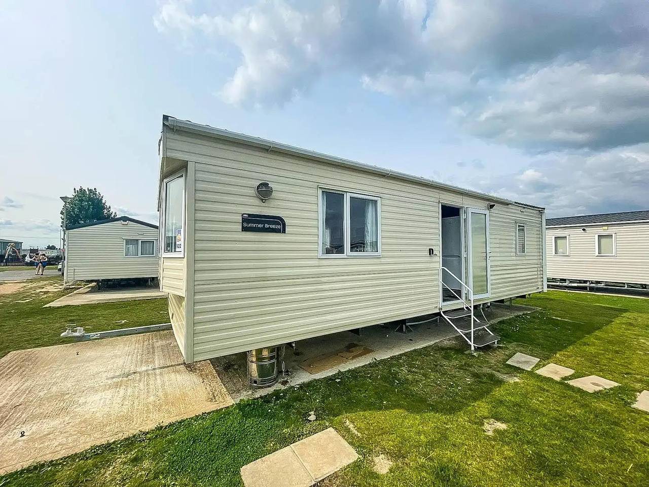 2br-sleeps6-wifi-freeparking-holidaypark in St Osyth, Essex