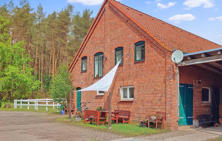 Ferienwohnung für 2 Personen, mit Garten in Dobbertin