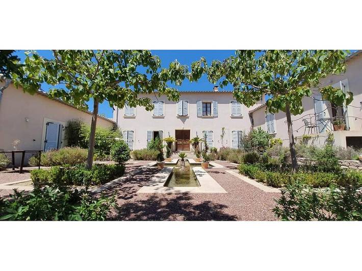 Villa pour 8 personnes, avec Jardin et Piscine