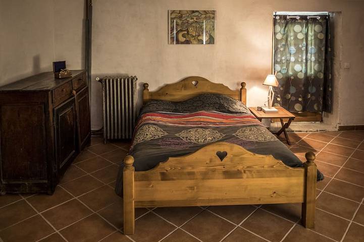 Location de vacances pour 8 personnes, avec terrasse et jardin à Estoublon - 3