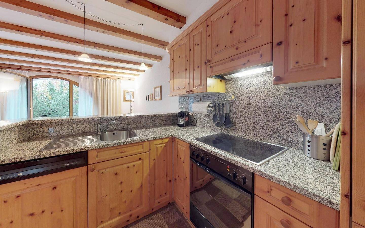 Ganze Wohnung, Ferienwohnung für 3 Personen mit Ausblick in Celerina, Sankt Moritz