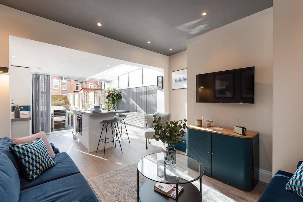 Cherry Orchard -  a holiday let that sleeps 6 guests  in 3 bedrooms in Shrewsbury, Shropshire