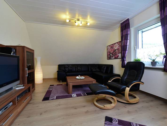 Ferienwohnung für 5 Personen, mit Garten und Balkon, kinderfreundlich in Bestwig - 2