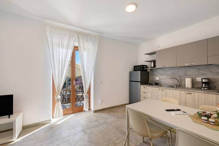 Al Casel – Hill Apartment with Mountain View, Wi-Fi, and Air Conditioning