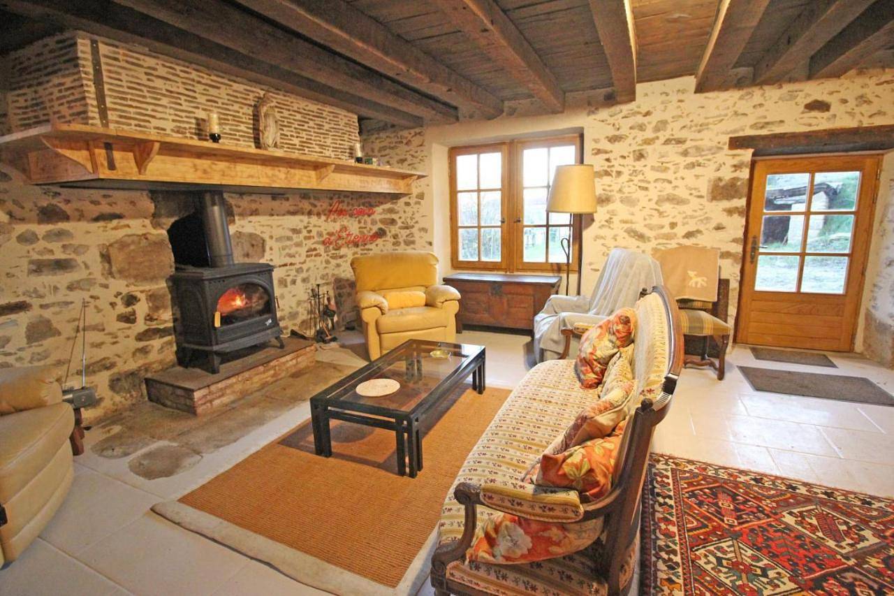 Four-Bedroom Home in La Geneytouse, Région de Limoges