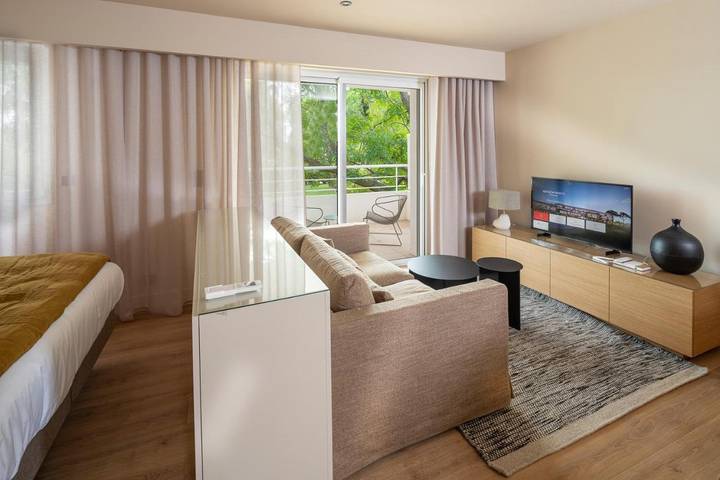 Location de vacances pour 4 personnes, avec jardin ainsi que terrasse et piscine à Baillargues - 3