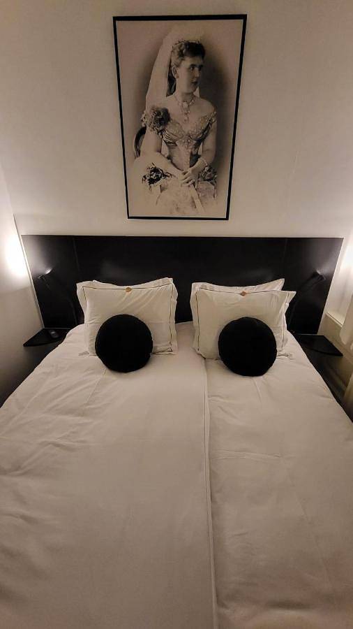 Small Twin Room in La Haye, Stadsgewest Haaglanden