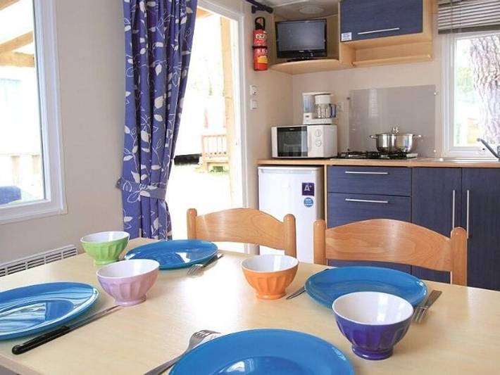Camping pour 4 personnes, avec sauna et bassin pour enfant à Saint-Georges-d'Oléron - 3