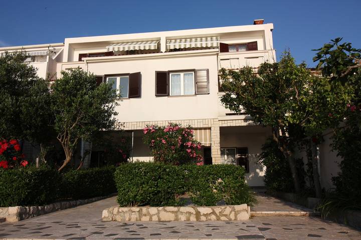 Appartement entier, Garçonniere prés de la plage Metajna, Pag As-6486-b in Metajna, Pag